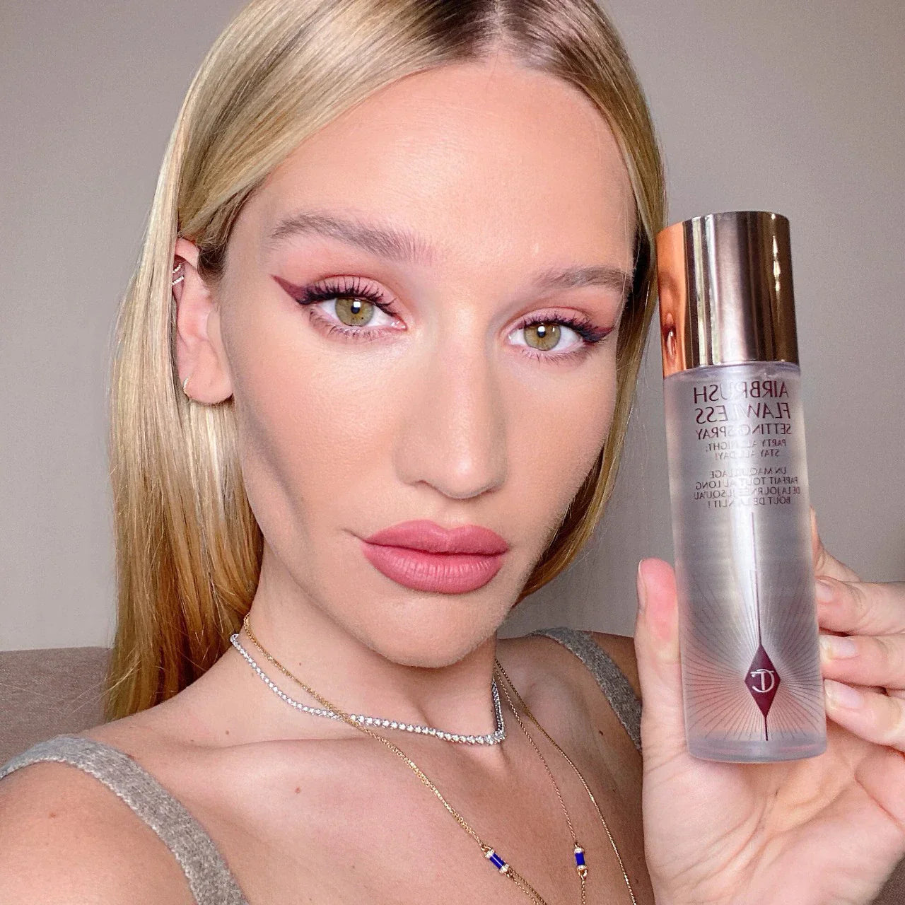 Airbrush Flawless Setting Spray - Charlotte Tilbury
