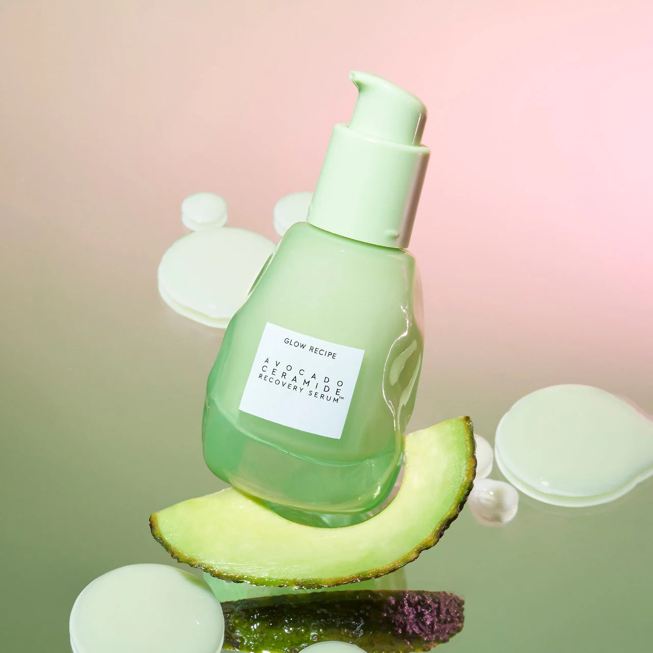 Suero calmante para la barrera cutánea con ceramidas y aguacate - Glow Recipe