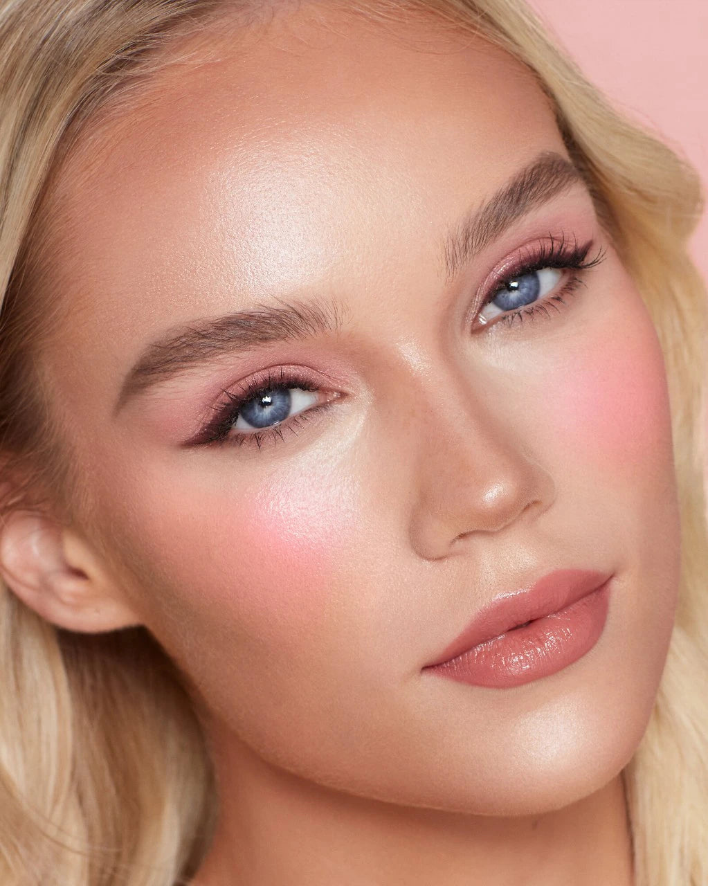 Matte Beauty Blush Wands - Charlotte Tilbury